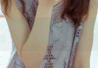 GIRLT果团网 – 这就是王语纯的比基尼全套图集，穿得好像在对我说“来吧”