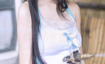 GIRLT果团网 – 当莫雅淇打开浴室，整套写真资源都忍不住想要‘蒸’发！