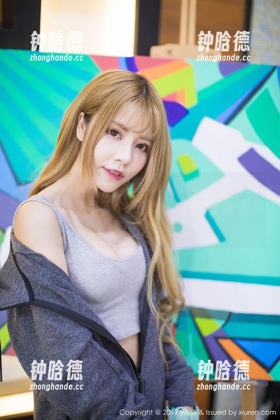 IMiss爱蜜社-果儿Victoria IMiss爱蜜社 - 只想说,果儿Victoria的图片分享里有个死库水,我心里有点小期待