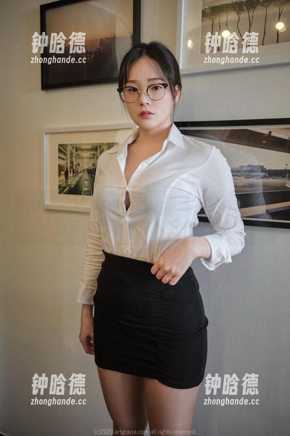 Pia(피아)的定制项目，黑猫与金蟒，谁在暗示什么呢？倒是挺有意思！