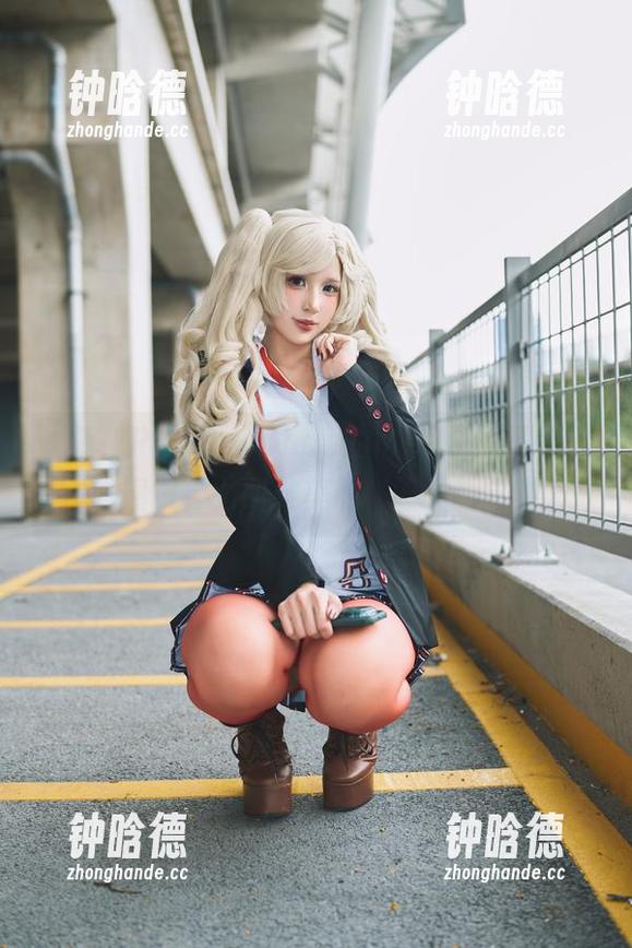 PuyPuyChan 更新!PuyPuyChan的Medusa写真,完美展示什么叫做美的‘石化’诱惑!