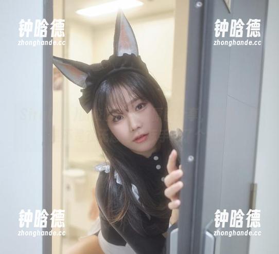 Sira(시라)的校园百态：原图分享，哎呀，我是不是在无意间鼠标手动了个心？