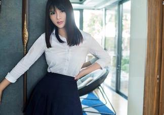 TuiGirl – 赵纹清的照片有点意思，全套内衣放在那里，真的应该好好瞧一眼。