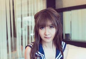 UGirls尤果网 – 黛熙儿水手服作品集：这不是去海边放风筝，而是高清的青春与活力！