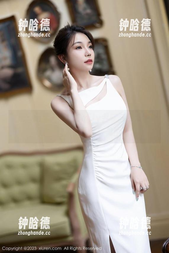 Xiuren秀人网-Emily尹菲 Xiuren秀人网 - Emily尹菲与吊带的绝配,快来下载这些美图吧