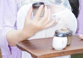 Xiuren秀人网 – 拍完还想再拍，尹甜甜的御姐写真疯狂追求完美资源！