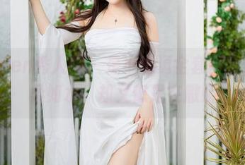 Xiuren秀人网 – 是小逗逗全套图集，温柔如水，却又像是在撒娇