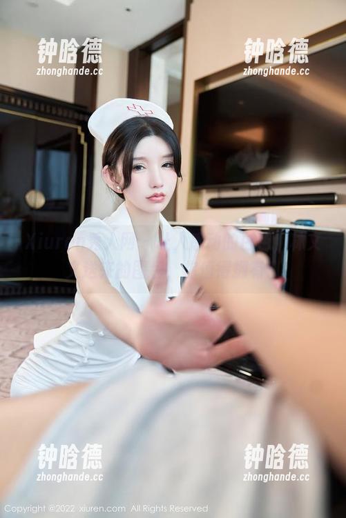 Xiuren秀人网-林文文 Xiuren秀人网 - 让人感动的白色,林文文送来的图包,你值得拥有!
