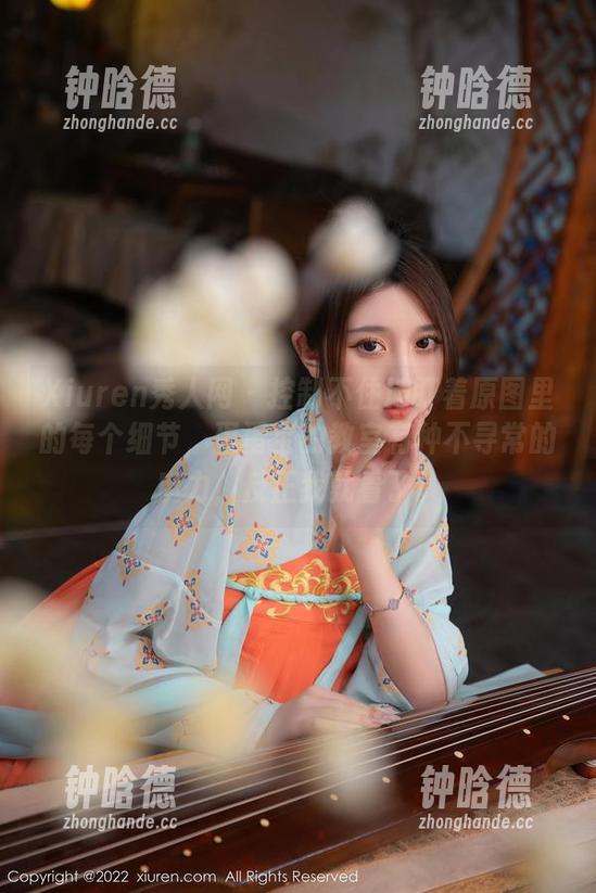 Xiuren秀人网-蛋蛋宝 Xiuren秀人网 - 控制不住地盯着原图里的每个细节,蛋蛋宝的教室有种不寻常的魔力,反正我就看了。