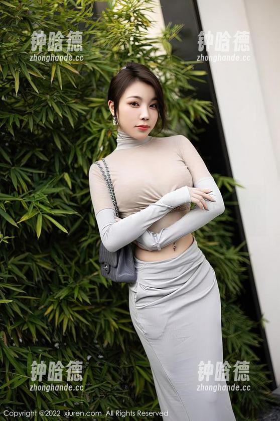 Xiuren秀人网 - 这就是软糖爱喝奶的蕾丝精选？没想到能这么有趣！