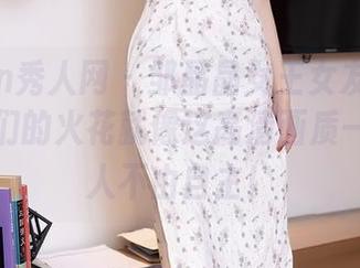 Xiuren秀人网 – 邹晶晶女王女友合集：晓得她们的火花就像这高清画质一样，让人不由自主！