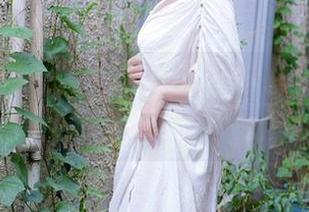 Xiuren秀人网 – 高清雪瑞Lisa女仆合集：这才是扎心的“打工人”！