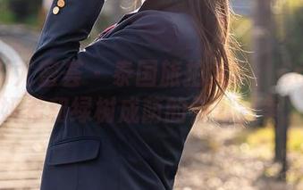 YouMi尤蜜荟 – 泰国旅拍全集：Carol周妍希和绿树成荫的默默竞争。