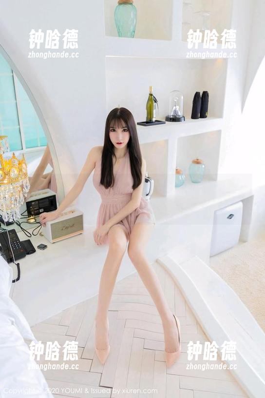 YouMi尤蜜荟-是小逗逗 YouMi尤蜜荟 - 就是这是小逗逗的美脚,有种让人忍不住想下载的魔力。