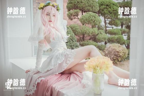 Yuna(윤아)的SAINTPhotolife图库：明星本明星，白天直入云霄晚上跌落人间。