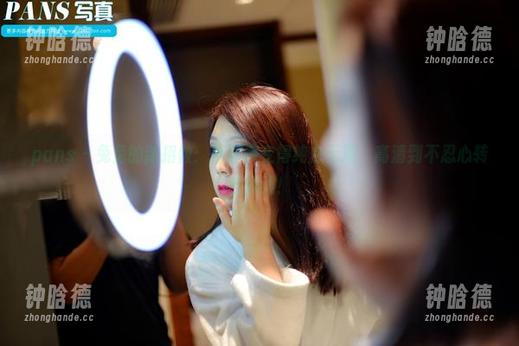 pans-兔兔 pans - 兔兔的新招数:把图库变得纯白无瑕,高清到不忍心转移视线!