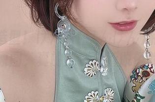 写真新造型！けん研(けんけん)和她的夏天原图，真的还蛮清新脱俗的！