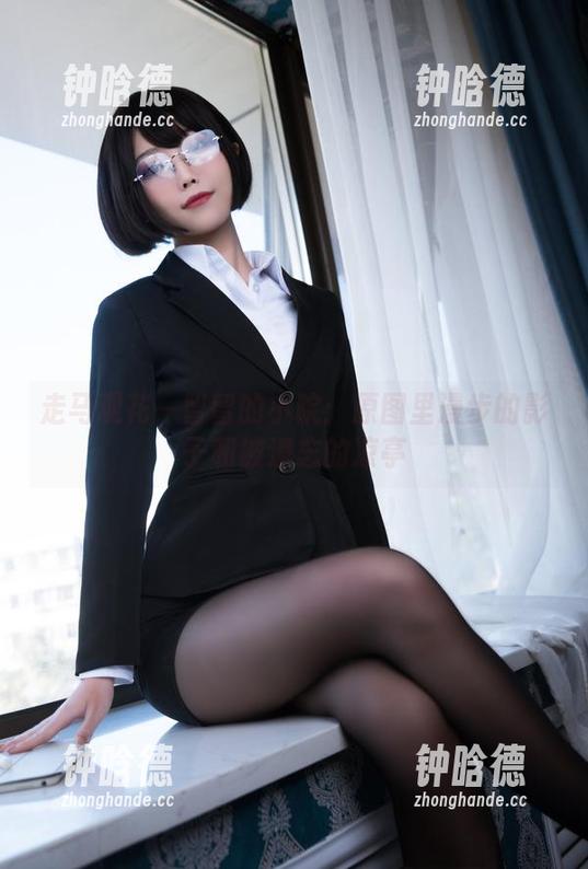 一智智 走马观花一智智的小院:原图里漫步的影子和被遗忘的凉亭