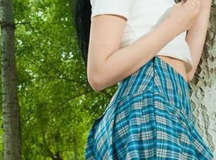 丽柜 – 让人忍不住逗留！司琪最新短裤图册，快来瞧瞧吧！