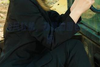 丽柜 – 海风轻拂，孙毅的图包里诗意的边际