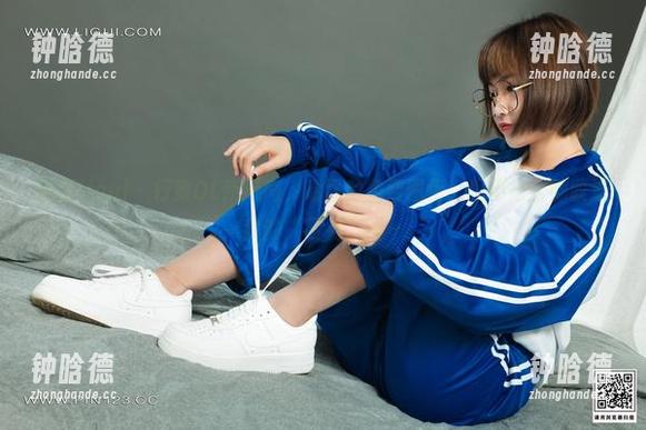 丽柜ligui-瑞雪 丽柜ligui - 行政OL新风尚,瑞雪的免费图包,恨不得全都收进我的“口袋”里~