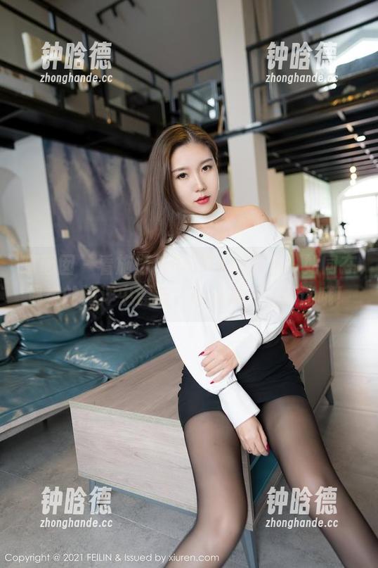 嗲囡囡 - 看施忆佳KITTY的图包，如同在温柔的海洋中漂流，有点晕……好迷哦！