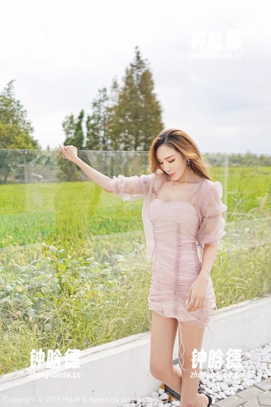 嗲囡囡 - 潘琳琳ber与旗袍的高清对话，那种色彩搭配真的是，让人忍不住想补习一下配色！
