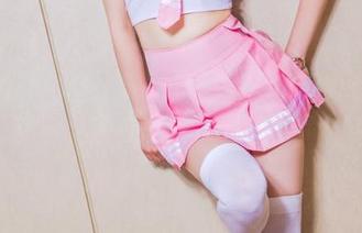 头条女神 – 高韩菲的婚纱写真真的是让人忍不住偷师，学习她的优雅！