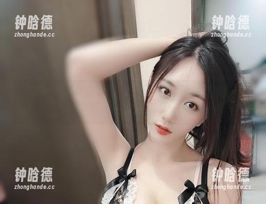 小玉吃果冻 微密圈 - 小玉吃果冻和她的双人创作,真的传达出一种“来呗,免费作品就是好!”