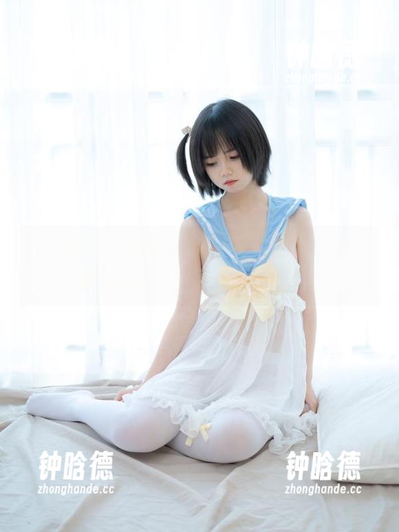 少女秩序-乐栀 少女秩序 - 乐栀的最新美图又来了,眼镜加持的神奇效果,谁能抵挡?
