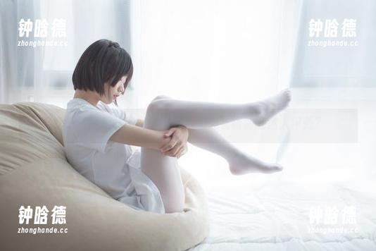 少女秩序-小满 少女秩序 - 私房档案:小满的连衣裙到底迷人何处?