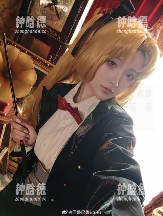 巴鲁巴鲁BaRu 不得不说,巴鲁巴鲁BaRu的最新写真集——西雅图礼服,真的让我眼前一亮,有点离谱的美感。