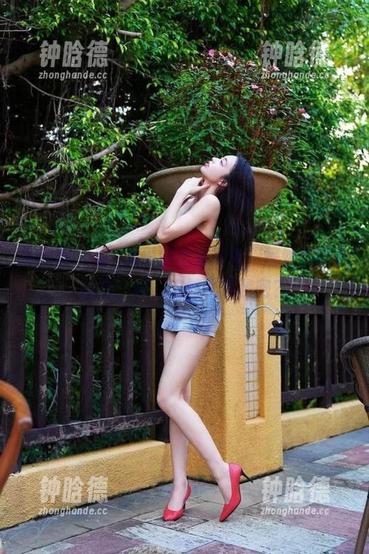 徐珺大哥 微密圈 - 徐珺大哥的这套写真,居然有些小心思,呵,这算不算秘密?