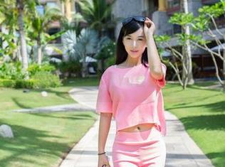 推女郎 – 在这双棉袜的陪伴下，Yu佳妮又有什么内容要分享？