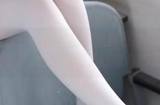 森萝财团 – 默陌：白衣飘飘也能玩出不一样的疯狂，图集见证了我惊奇的表情！
