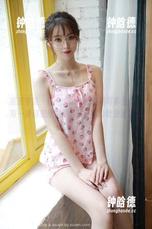 模范学院-lingyu69 模范学院 - lingyu69的白裙写真全集,每一帧都想给她打分,还在为啥没给满分纠结!