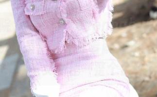模范学院 – 柳侑绮Sevenbaby的女王套图又来了，虽然我坐着看就不太好，毕竟…下半身跟女王差一整个台阶啊。