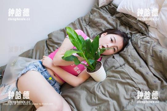 波萝社-柳侑绮Sevenbaby 波萝社 - 刚看完柳侑绮Sevenbaby的最新七宝图包,心里默念:她果真有一套!