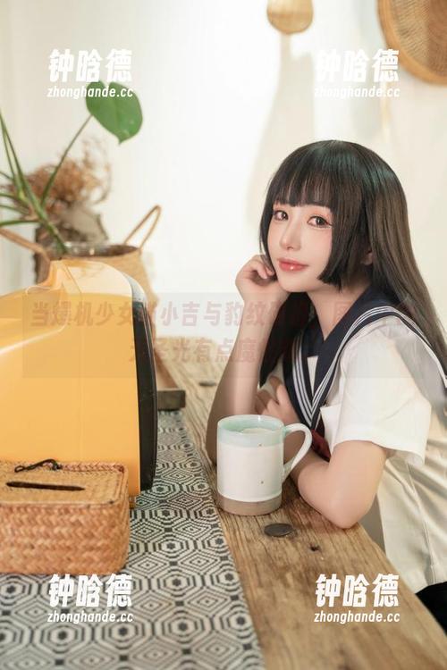 爆机少女喵小吉 当爆机少女喵小吉与豹纹碰撞,图片中的无圣光有点魔性哦。