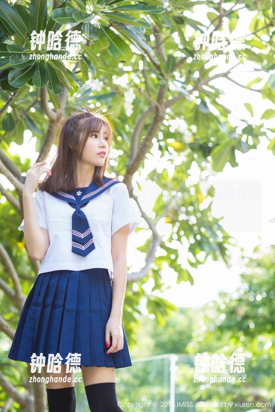 爱蜜社-小狐狸Sica 爱蜜社 - 写真新境界:小狐狸Sica的眼镜有多迷人?