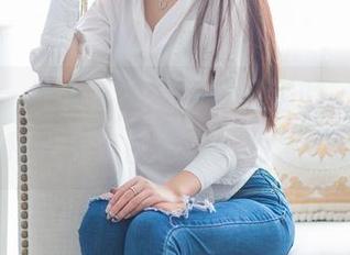 爱蜜社 – 让人禁不住多看几遍的，全套闵妮Mily女友图包，只为那一瞬！