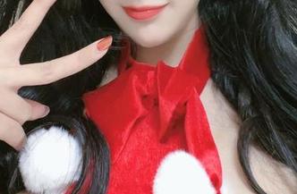 微密圈 – 当猪小七穿上吊带黑胸罩，美图更新也变得有趣了！