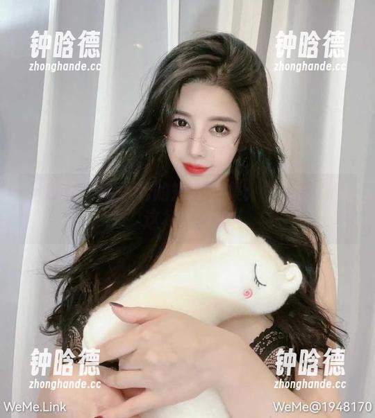 猪小七 微密圈 - 猪小七的短裙合集:看得我直呼“这裙子有毒”