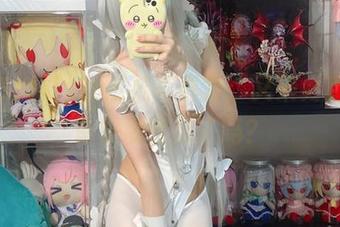白栎Shirly的网袜写真集：又来更新，准备好被惊艳了吗？