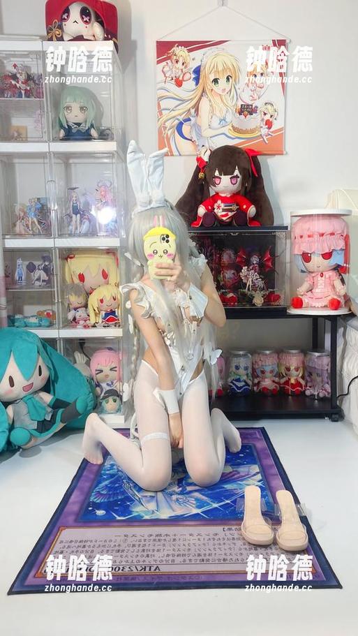 白栎Shirly 白栎Shirly的网袜写真集:又来更新,准备好被惊艳了吗?