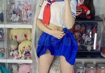 白栎Shirly穿礼服的照片：她这么好看，我忍不住想问，哪来的？