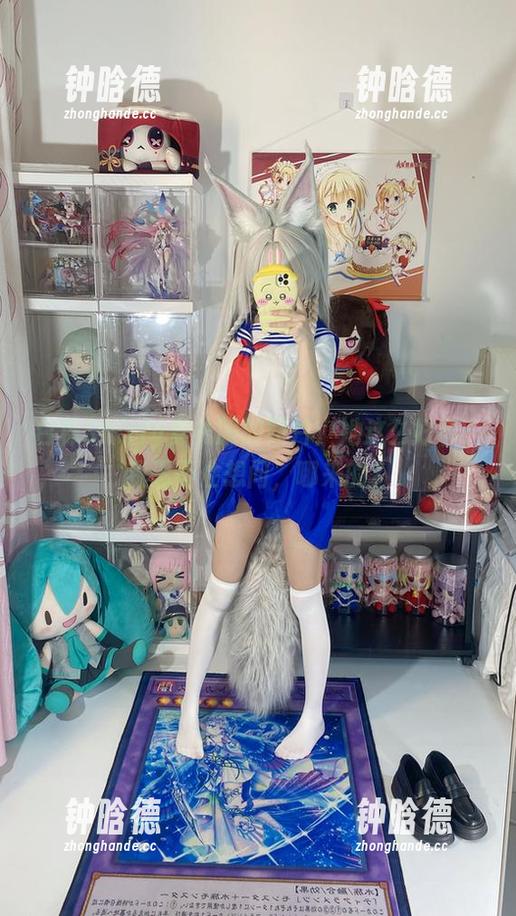 白栎Shirly 白栎Shirly穿礼服的照片:她这么好看,我忍不住想问,哪来的?