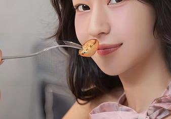 秀人网 – 私房揭晓！Evelyn艾莉在甲米的有趣旅拍合集