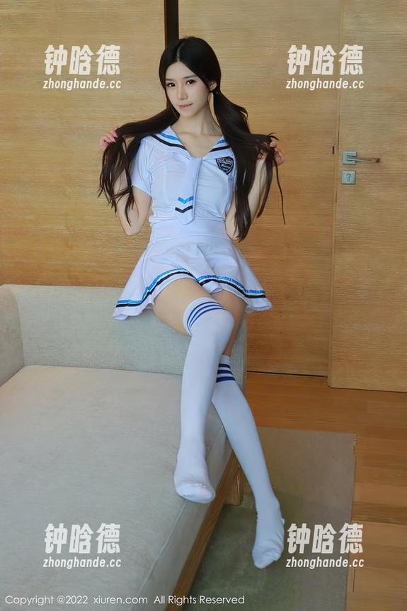 秀人网-Laura苏雨彤 秀人网 - 新版“修女”画面,Laura苏雨彤又一次把我弄得目瞪口呆。