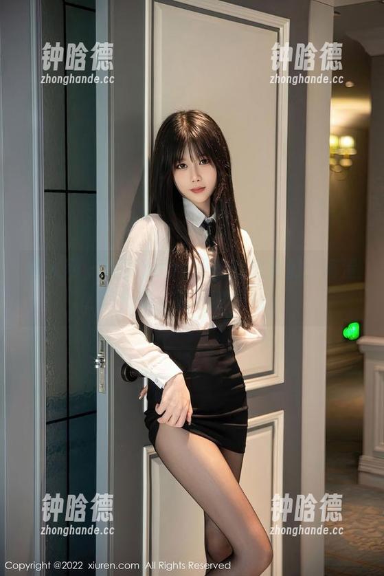 秀人网-M梦baby 秀人网 - M梦baby跟她的女友们:高清写真集,戏迷收集站!